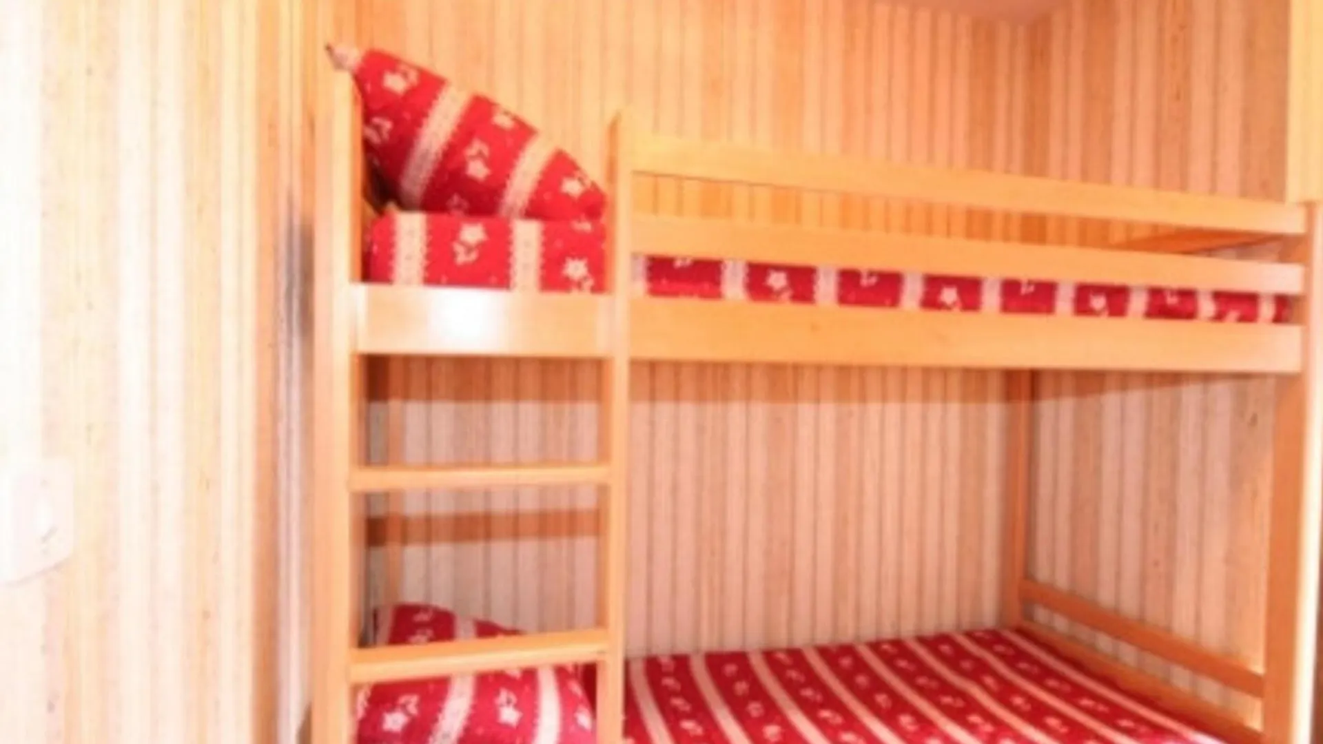 Chatel: Appartement 2 Pieces, 5 Pers., Animaux Admis - Fr-1-676-218 0*, Chatel France